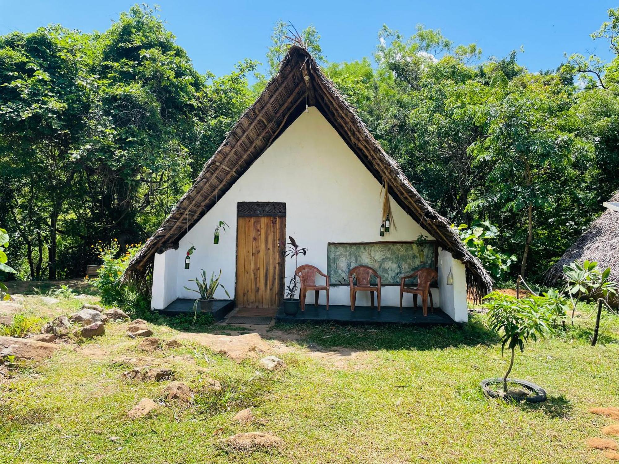 The Forest Edge Resort Dambulla Exterior foto